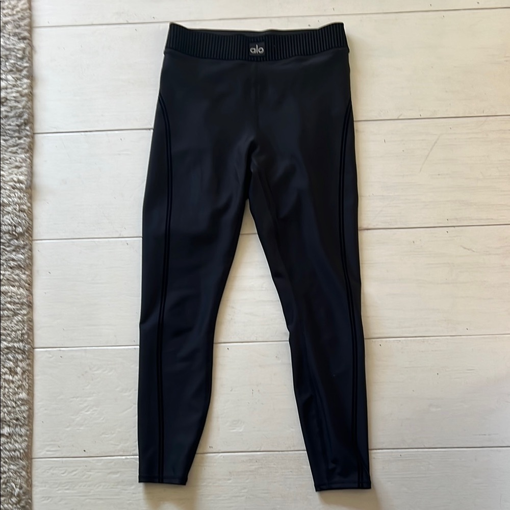 ALO Yoga Black Leggings